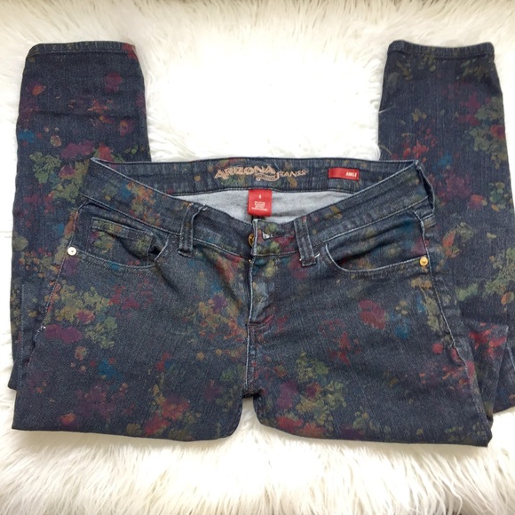 Dark Jeans with painted flower 🌺 details - Picture 2 of 3